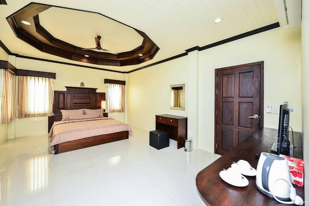 Villa Unique&nice 7bd Pool In Heart Nanai Patong